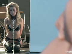 Anal-loving babes Krissy Lynn and Kaylee Hilton get their backdoors drilled